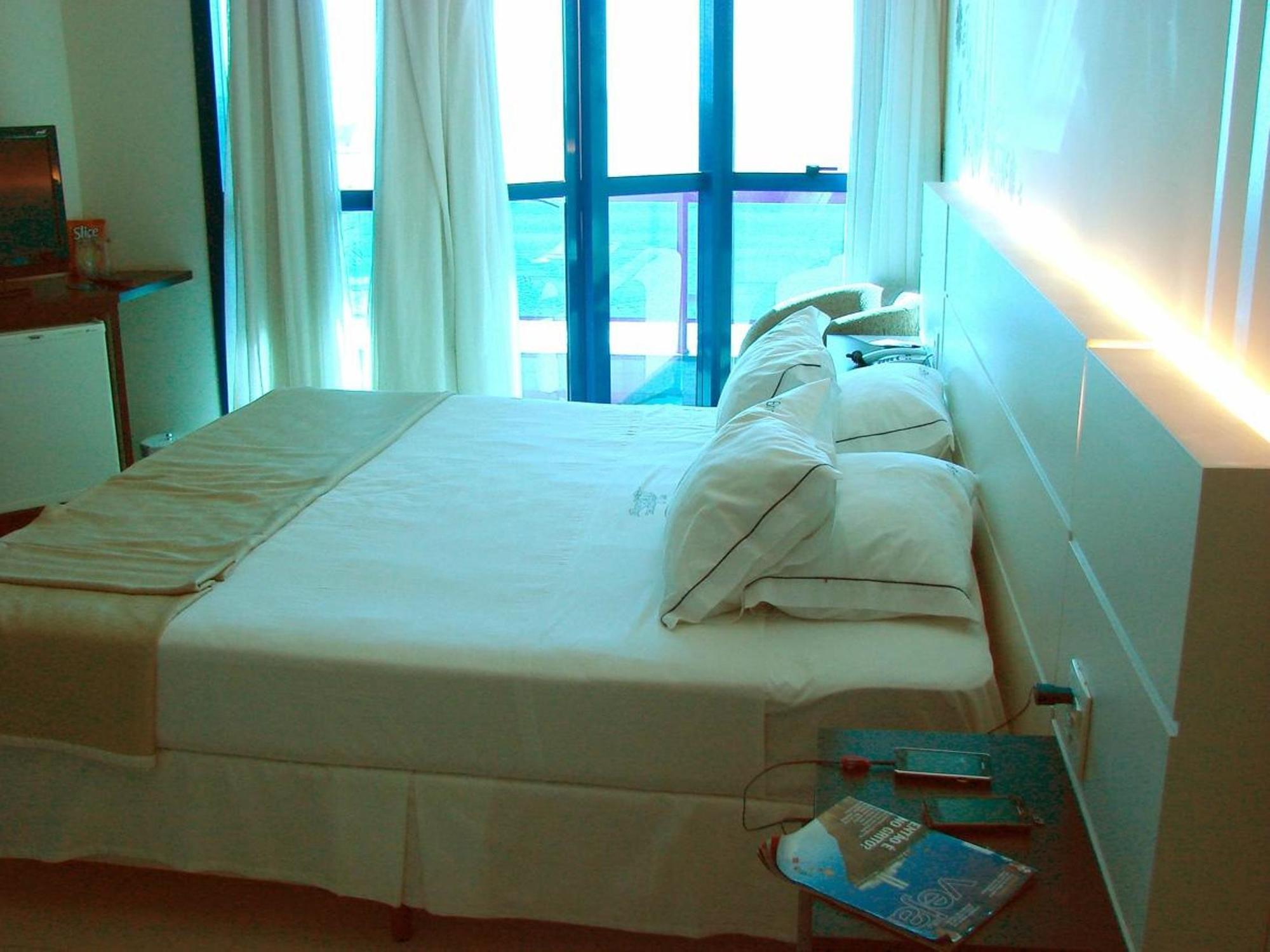 Hotel Bhally บัลเนอาริโอ กังโบริว ภายนอก รูปภาพ